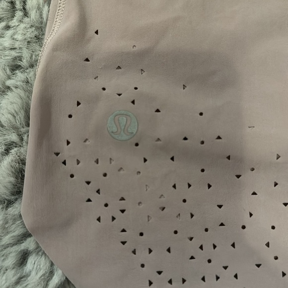 light purple/pink lululemon workout tank top - Picture 3 of 3